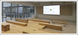 画像：見学者ホール